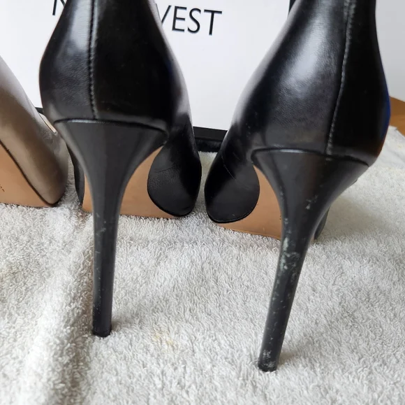 Nine West Two-Tone Pointed Toe Pumps in Black and Taupe size 6.5 - Picture 4 of 14
